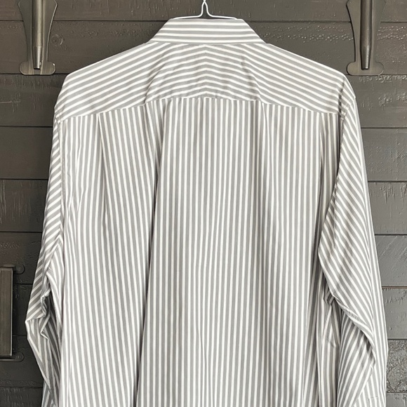 Men's Apt 9 Striped Button-Down Shirt Sz XL - Picture 5 of 5